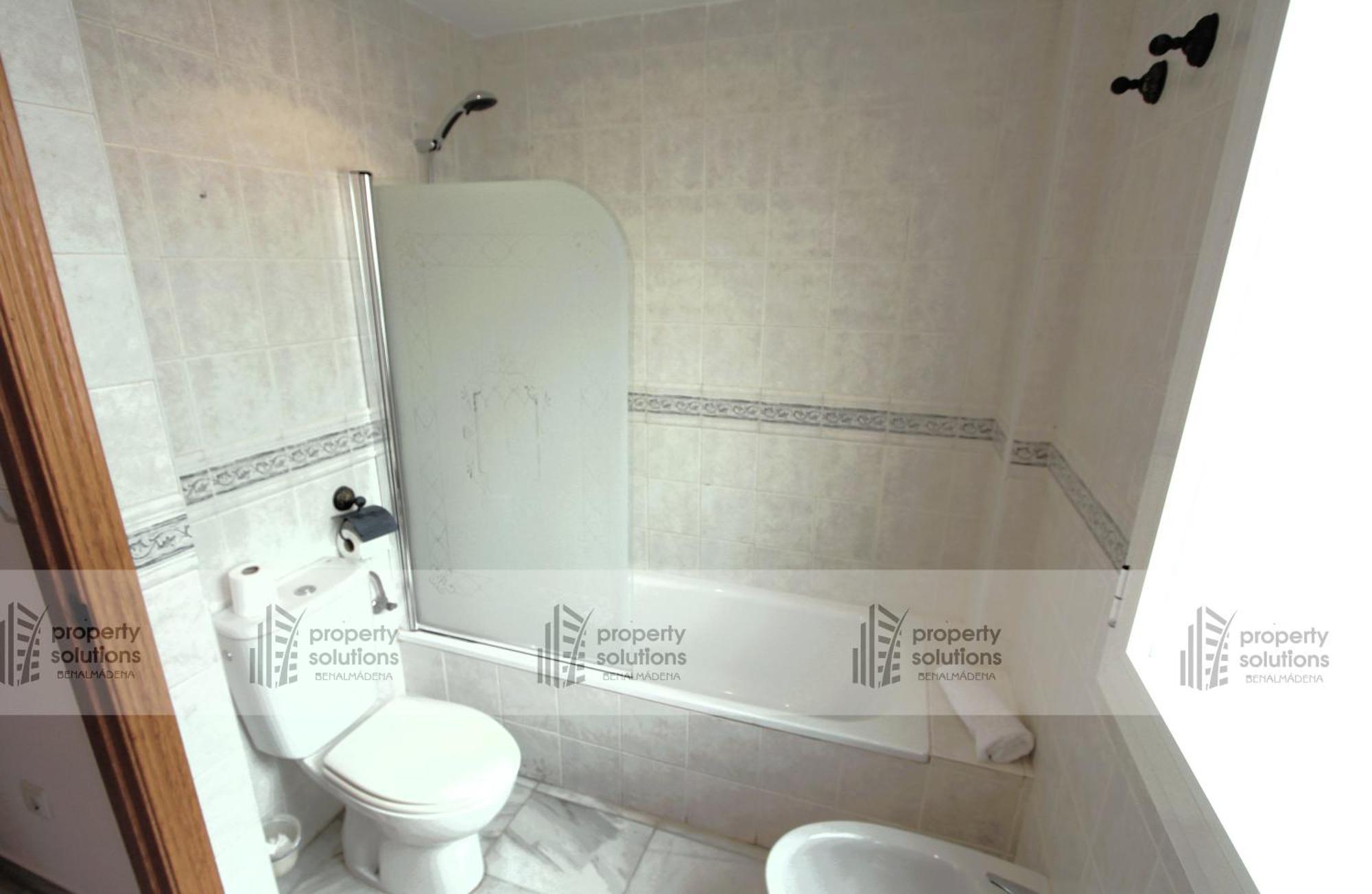 شقة Lomas De Mena, 21 - Atico Con Vistas Al Mar - Piscina Y Barbacoa - Parking Gratis - Excelente Conexion Wifi بينالماذينا المظهر الخارجي الصورة