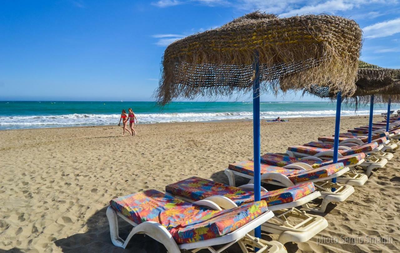 شقة Lomas De Mena, 21 - Atico Con Vistas Al Mar - Piscina Y Barbacoa - Parking Gratis - Excelente Conexion Wifi بينالماذينا المظهر الخارجي الصورة